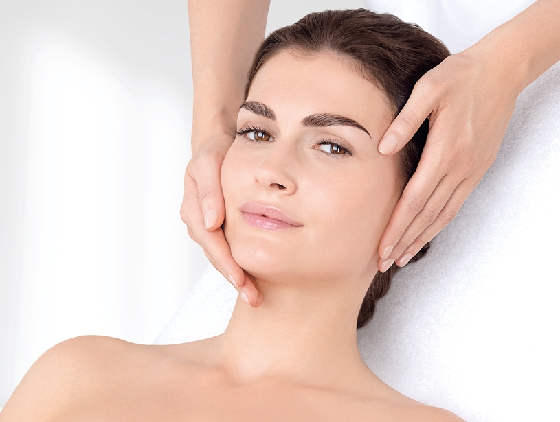 RELAXING MASSAGE AND SERUM